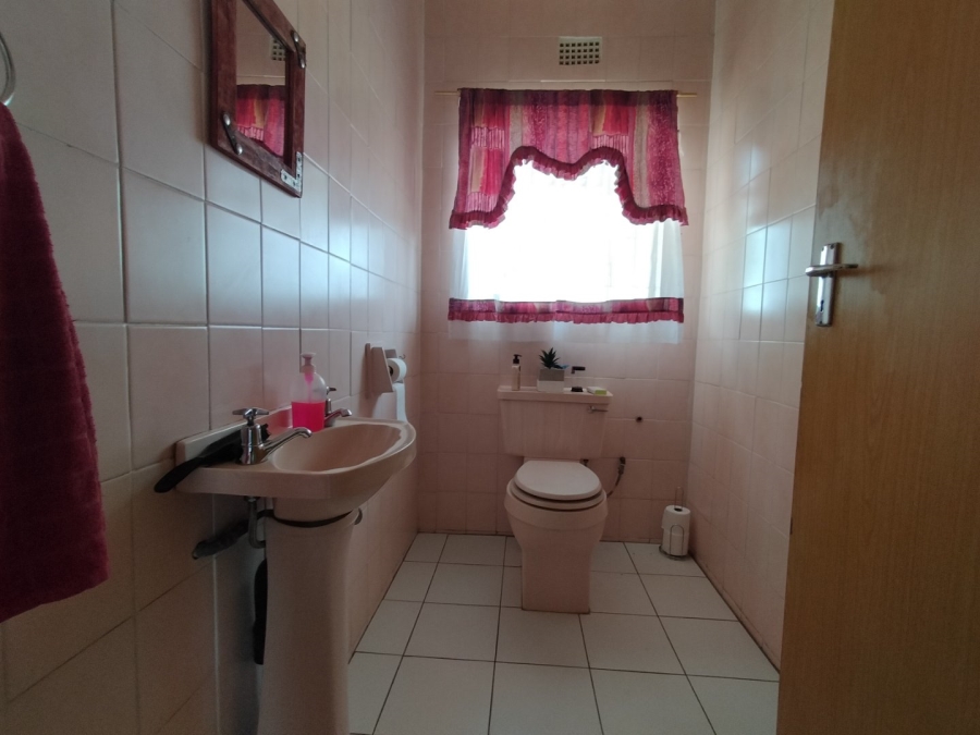 4 Bedroom Property for Sale in Mullersrust Free State